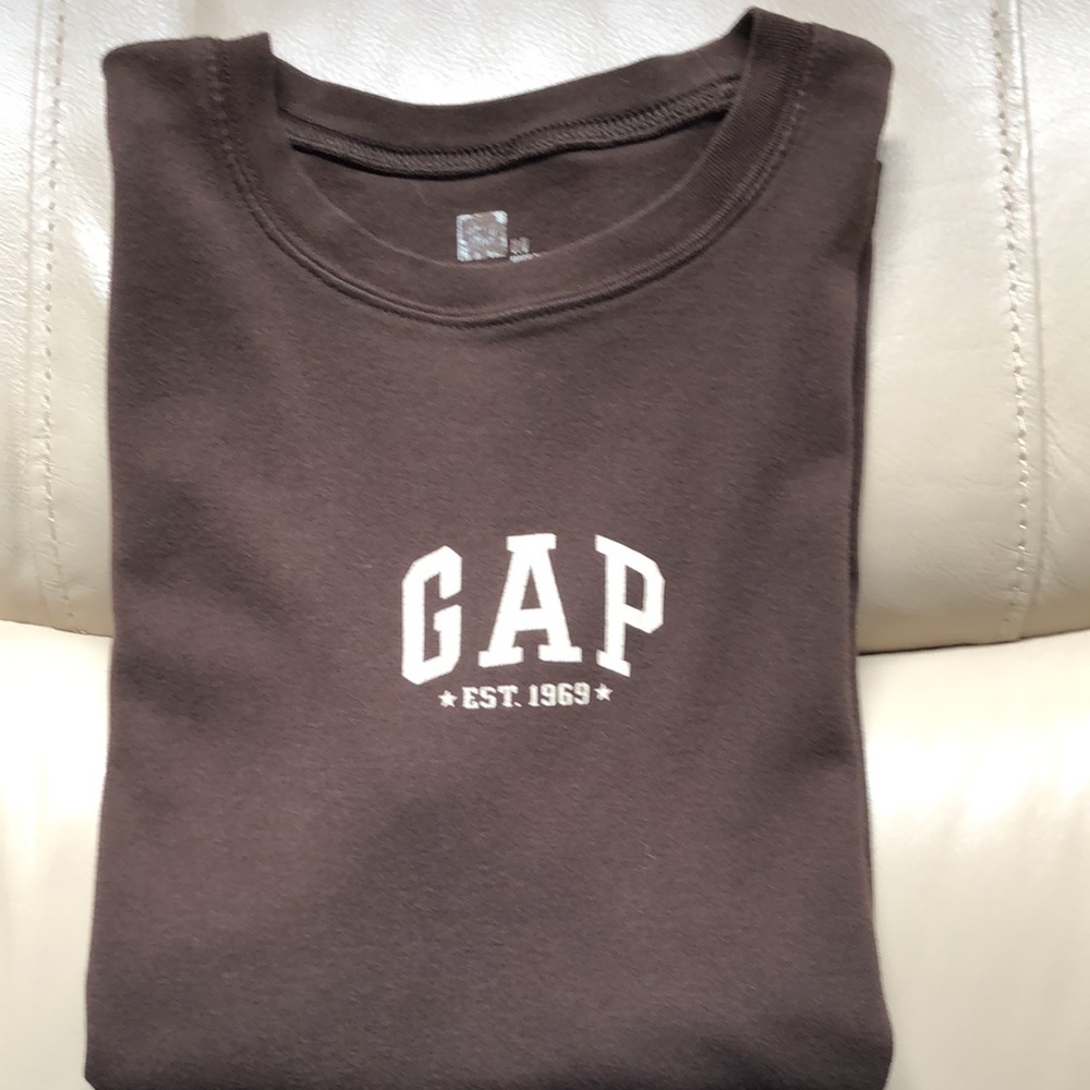 GAP tshirt